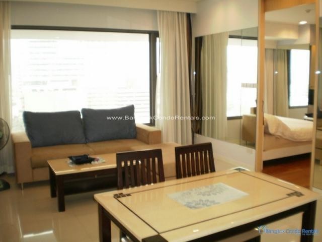 Luxurious 1 Bed Condo Rama 4