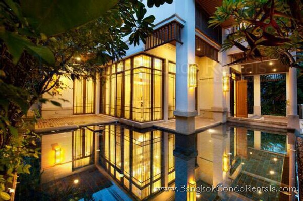 4 Bed Single House in Compound Sathorn