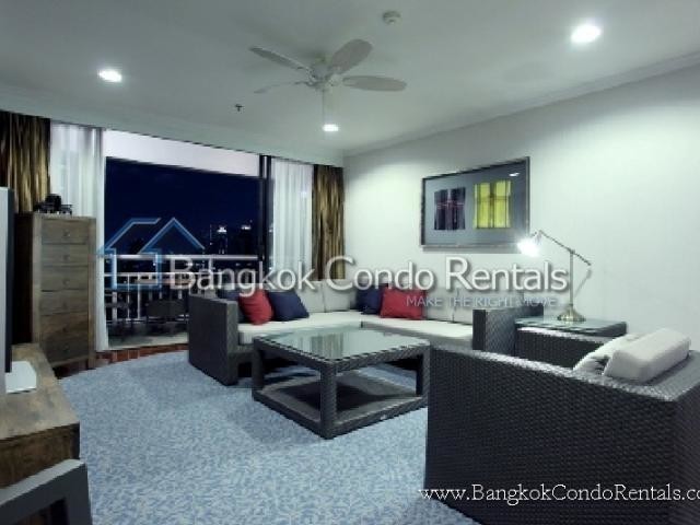 2 bed condo near Nana BTS.