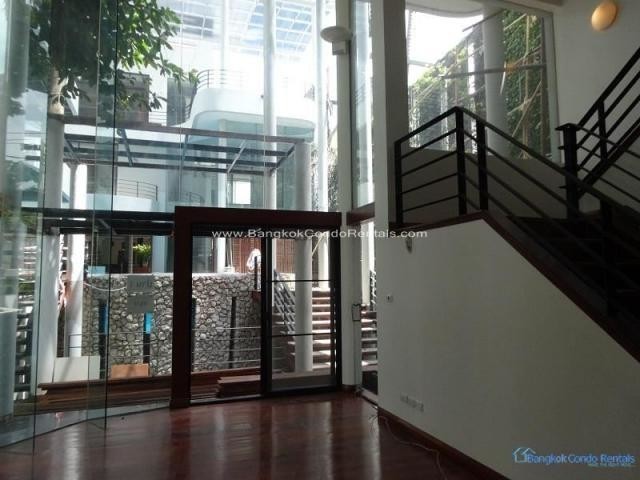 5 Bed Single House Phrom Phong