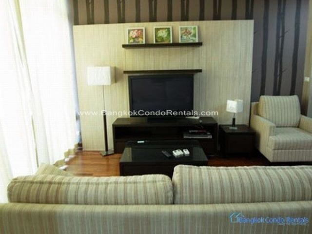 Very Central 2 bed Condo