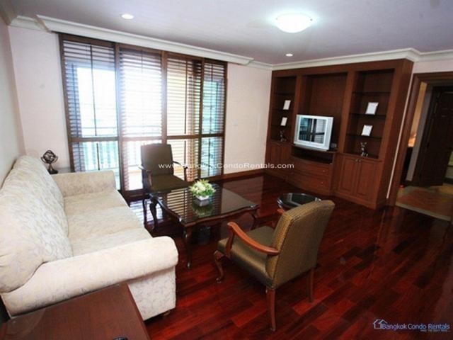 2 Bed Apartment Phra Khanong