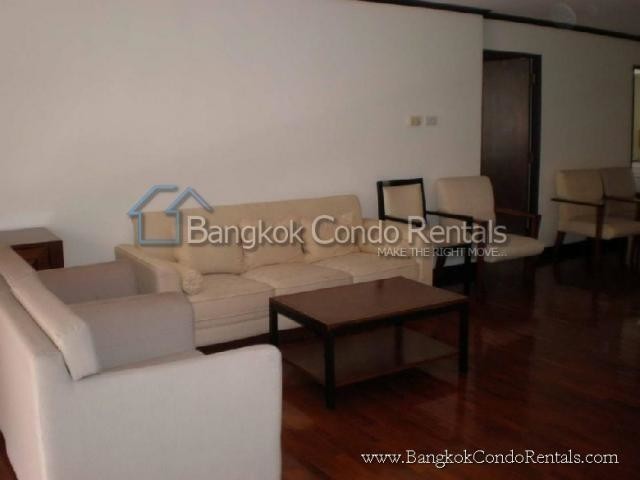 3 Bed Apartment for Rent in Asoke