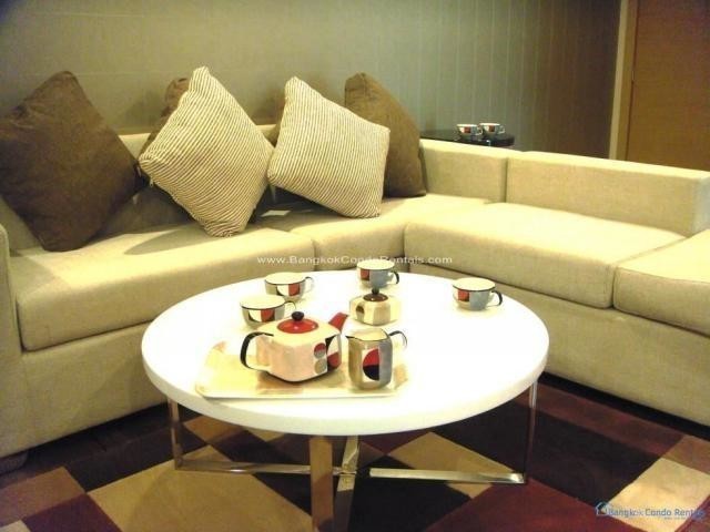 1 Bed Apartment Phrom Phong