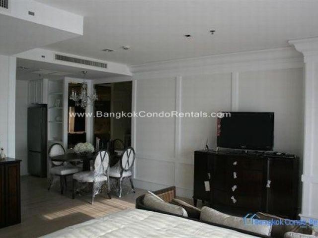 Studio Condo in Thonglor