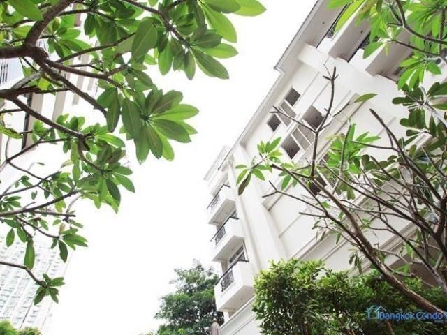 1 Bed Apartment in Asoke