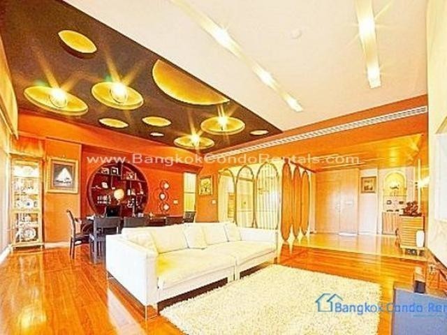 1 Bed Paholyothin Park Condo