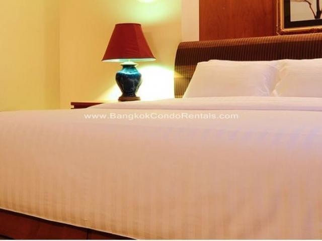 1 Bed Apartment Lumpini