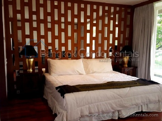 4 Beds Sathorn Apartment for rent