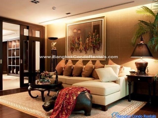 4 Bed Apartment Phrom Phong