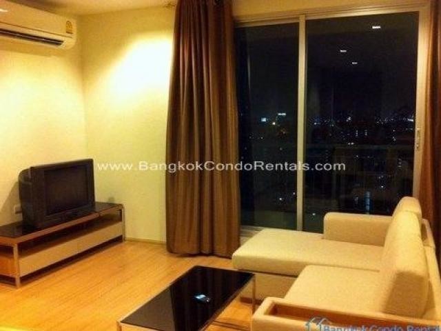 2 Bed Rhythm Huay Khwang