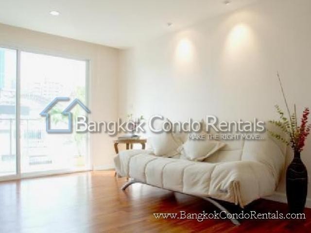 1 Bed Sathorn Apartment for rent