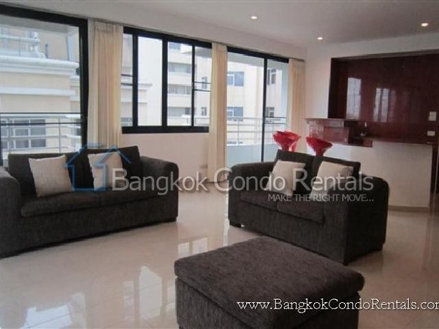 2 Bed Condo for Rent at Saranjai Mansion