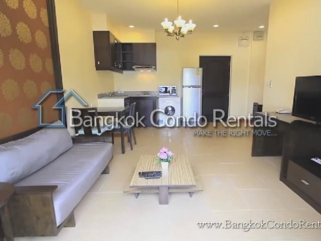 1 Bed Apartment for Rent in Phra Khanong 