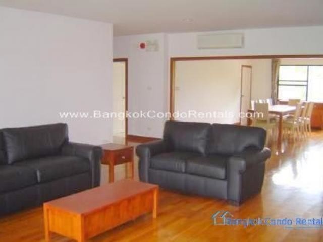 4 Bed Apartment Lumphini