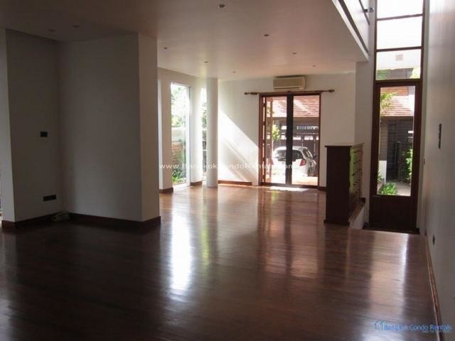 3 Bed Single House Sathorn