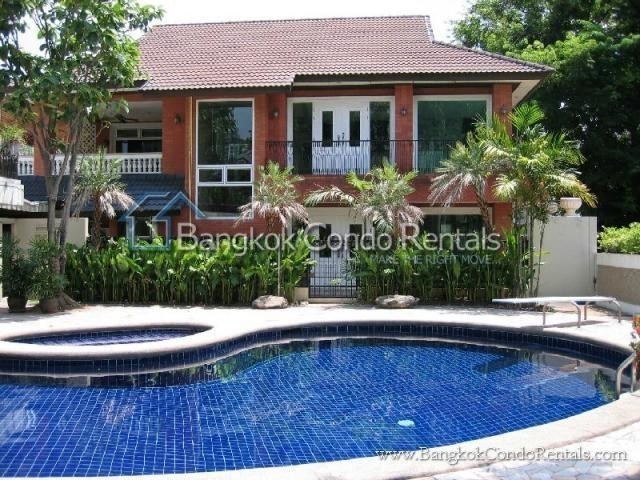 Ekkamai Single House 3bed