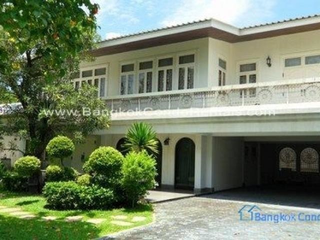 5 Bed Single House Ekkamai