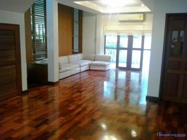 3+1 Bed Single House Phra Khanong