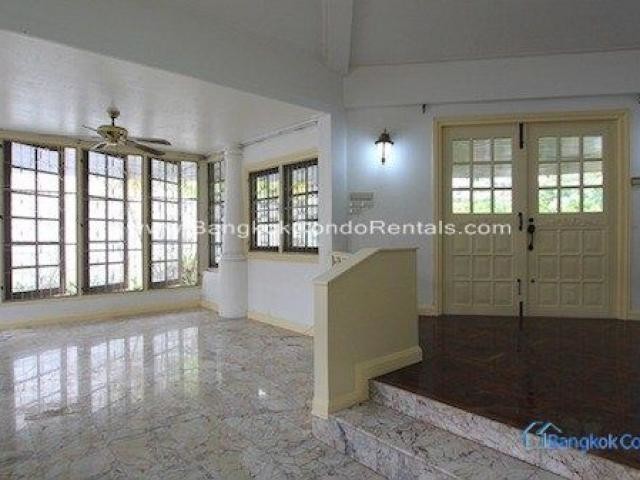 Thonglor Single House 4bed