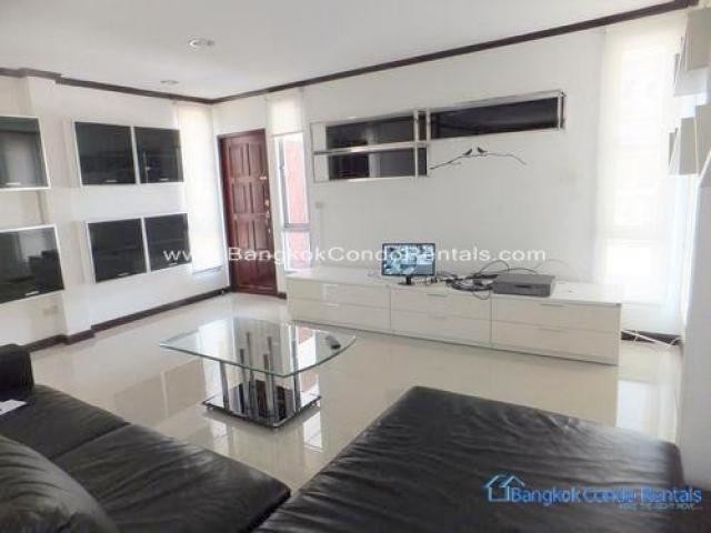 3 Bed Single House Saphan Taksin