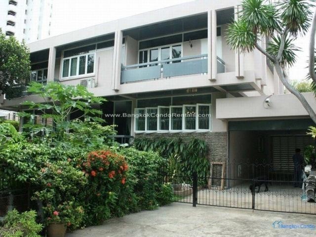 4 Bed Ekkamai Single House