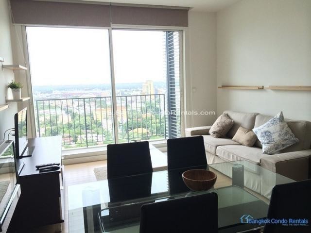 2 Beds Condo for Rent at Siri at Sukhumvit