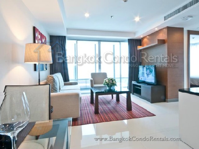 2 Bed Apartment Phloen Chit