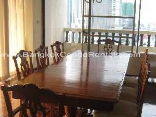 Spacious 3 Bed Early Sukhumvit