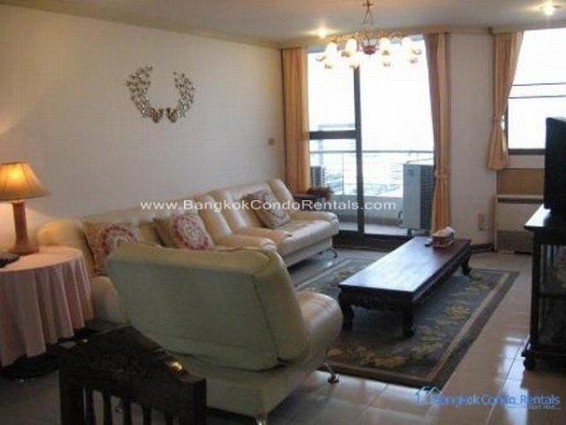 2 Bed Condo Phrom Phong