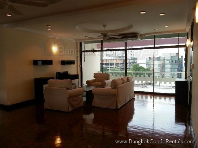 3 Beds Phrom Phong Apartment